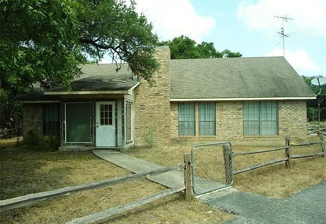 1st image of 3650 Wayside Dr
