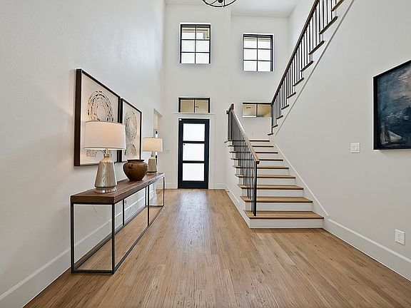 5th image of 9704 Latour Ct