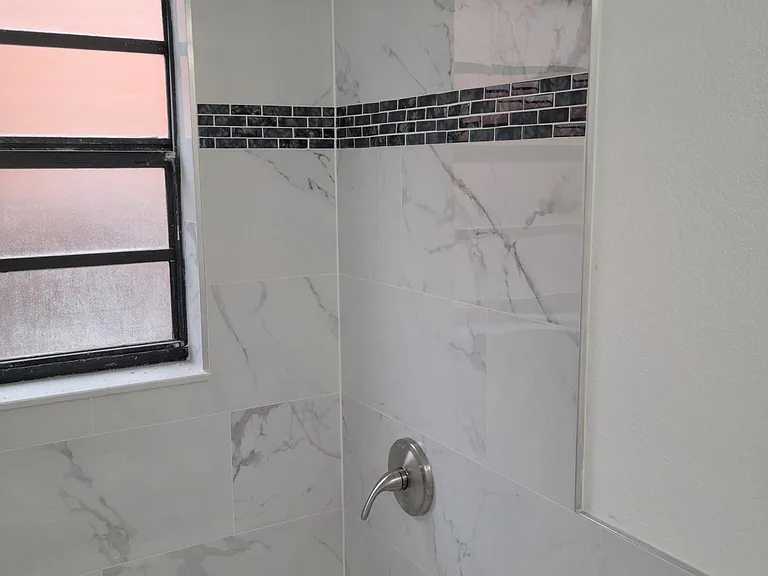 9412 N 50th St — Photo 25