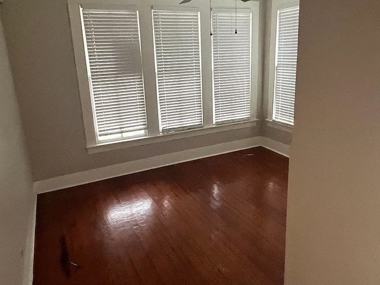 1207 McCullough Ave — Photo 9