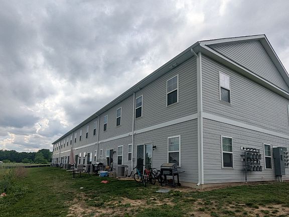 2nd image of 23544 Linkside Dr