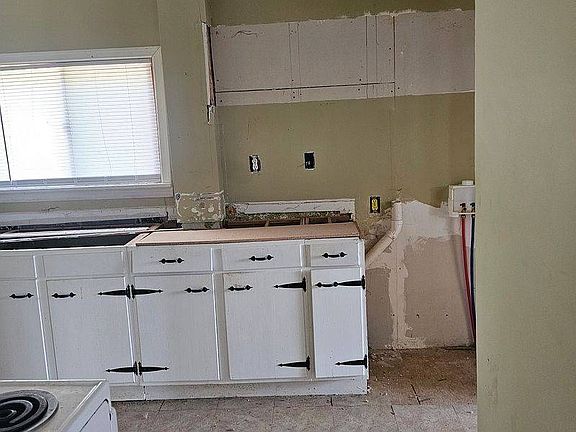 3rd image of 109 North St