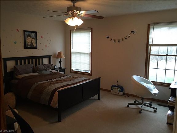 5th image of 5 Canterbury Cir