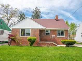17101 Holly Hill Dr, Cleveland, OH