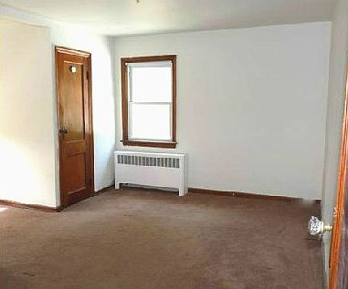 2nd floor bedroon with nook.