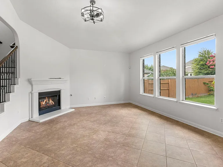 18613 Falcon Pointe Blvd — Photo 24