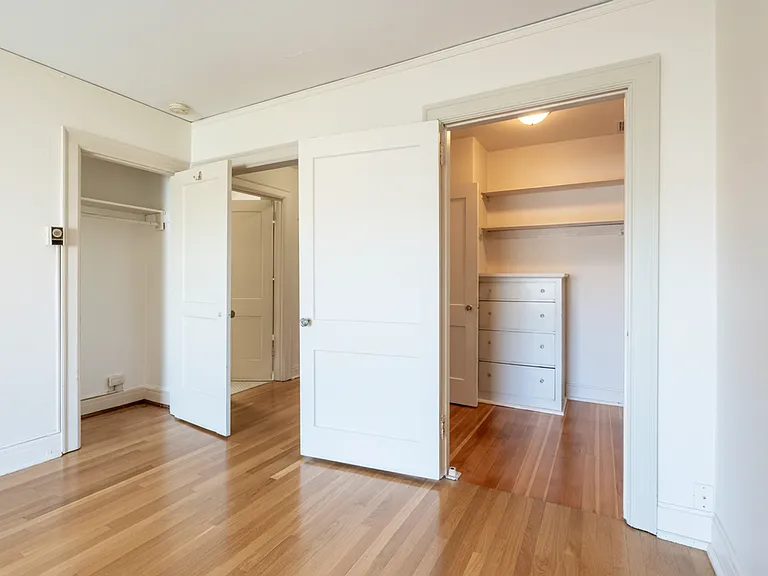 Davison Apartments — Photo 14