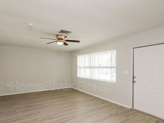 3rd image of 5543 Waneta Pl