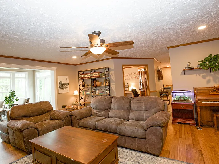 7815 Shuttle Rd — Photo 32