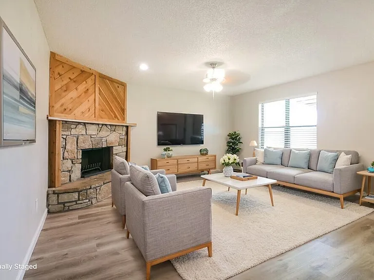 933 Lemontree Dr — Photo 4