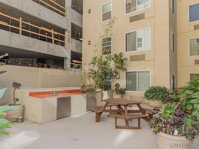1435 India St #316 — Photo 14