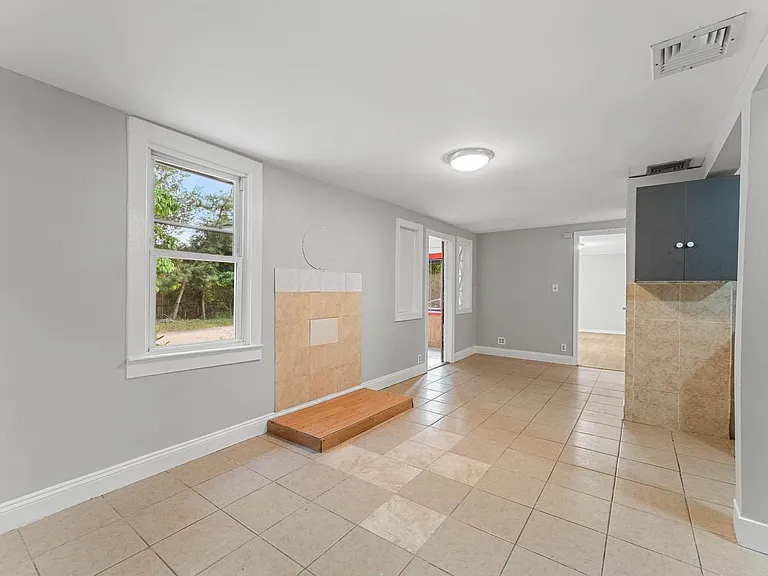 66 Ford Rd — Photo 19