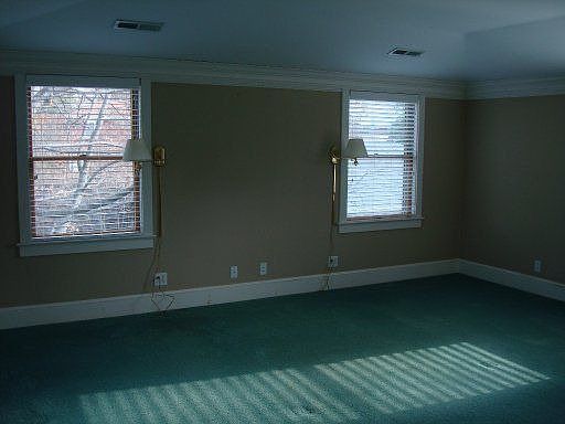 3rd image of 514 Henderson St