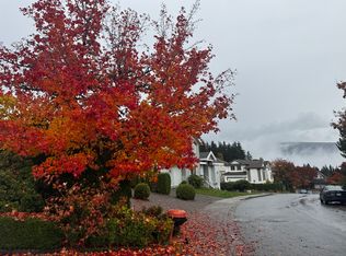 2152 Berkshire Cres, Coquitlam, BC V3E 3N4