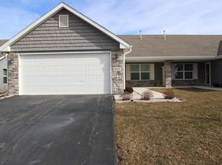 4511 Squaw Valley Dr, Loves Park, IL 61111