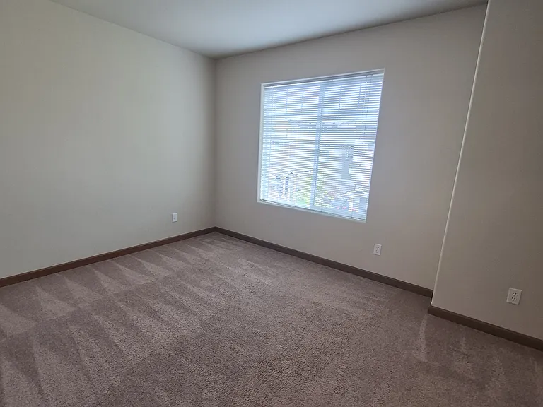 Aspen Meadows — Photo 9