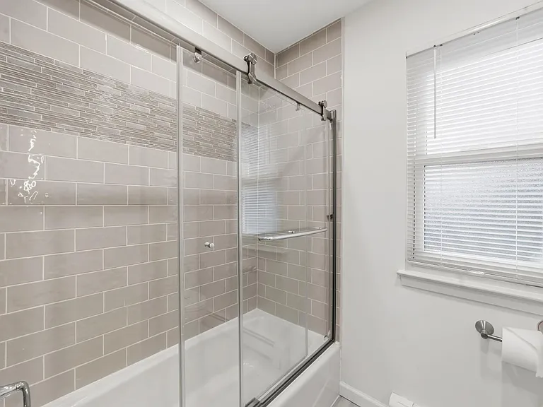 104 Ogden Ave #104 — Photo 16