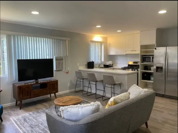 2021 Pauoa Rd APT A, Honolulu, HI 96813