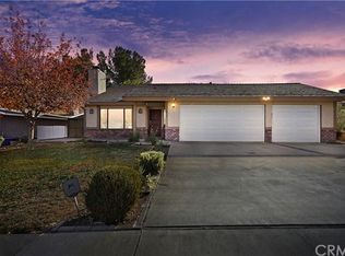 13671 Oakmont Dr, Victorville, CA 92395
