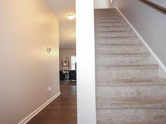 3rd image of 114 Northridge Ct