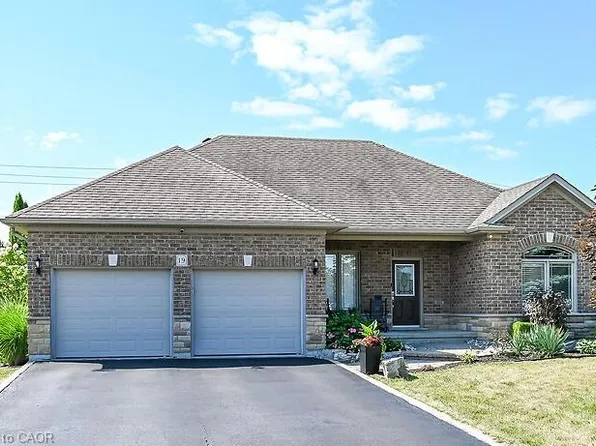 19 Sparrow Way, Norfolk County, ON N0A 1N5