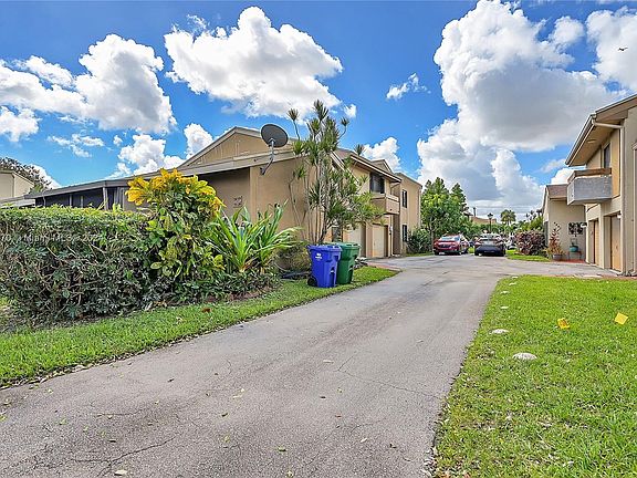 3rd image of 3034 W Missionwood Cir Unit B-38