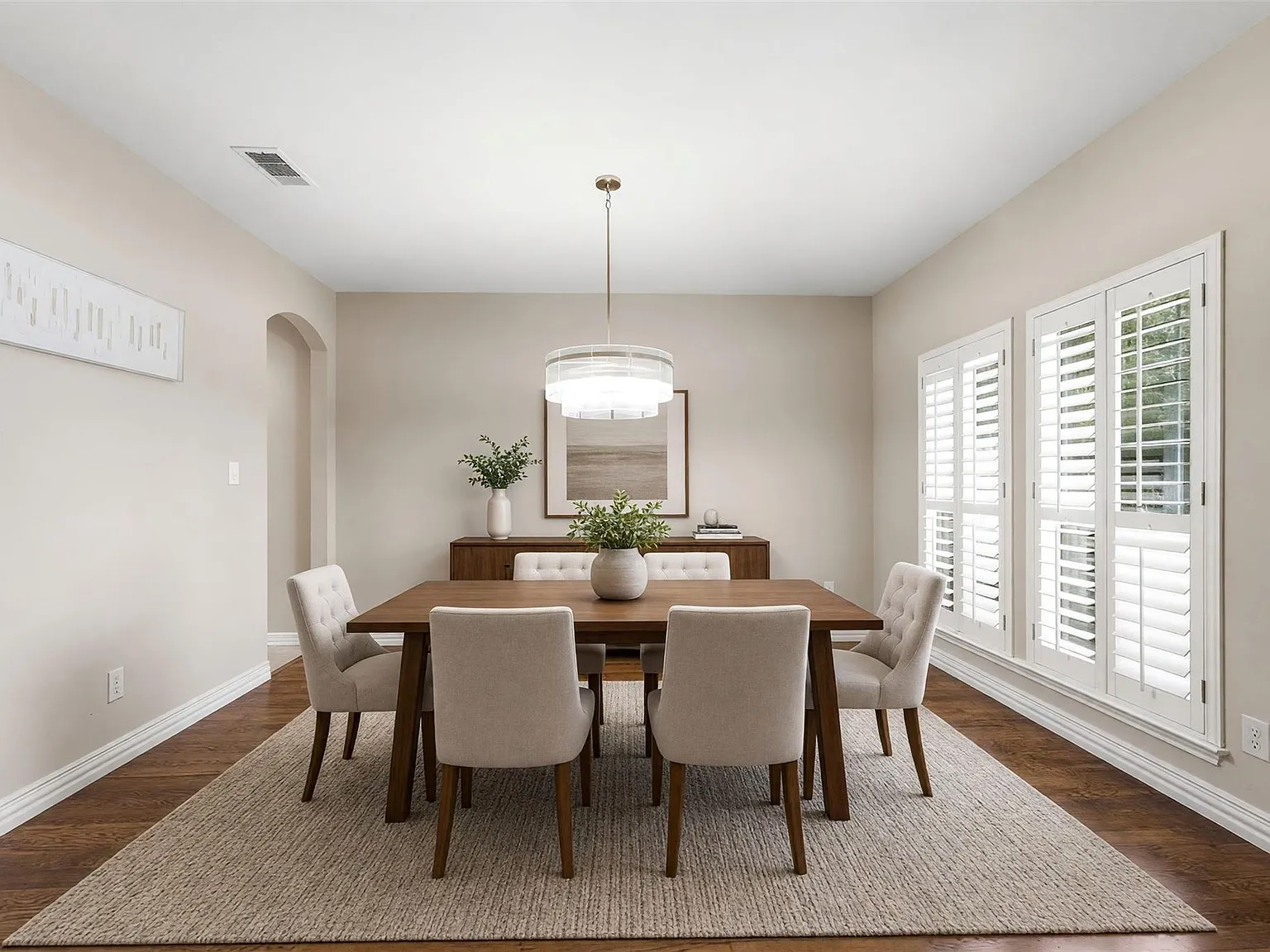 4 bed, 3.5 bath, 4679 sqft, $4,800 — Photo 4