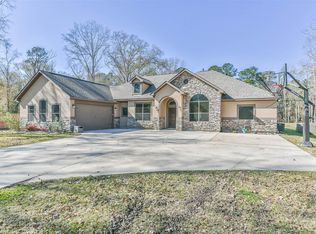 17010 N Mesa Dr, Splendora, TX 77372