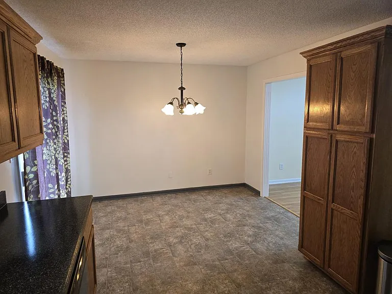 11500 N Wallace Ave — Photo 5