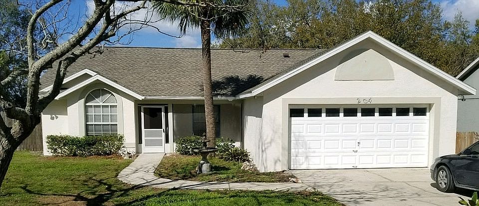 1st image of 204 Harbor Dr