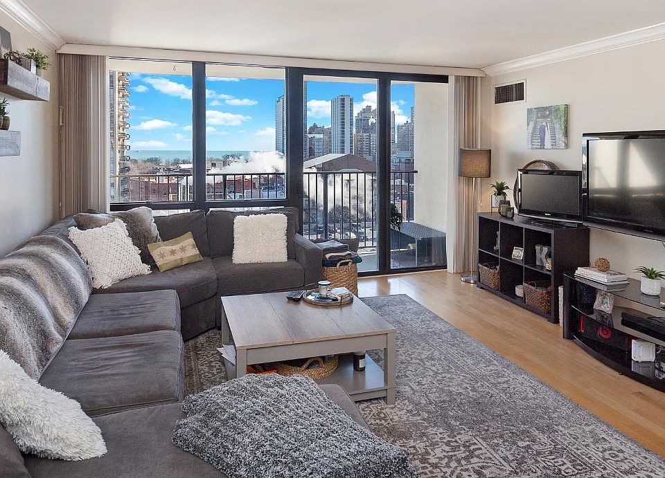 1st image of 1636 N Wells St APT 909