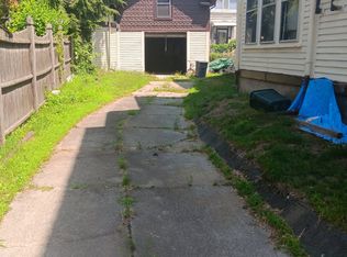 16 Garden St #G, Medford, MA 02155