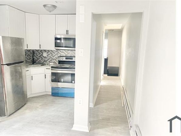 1345 W Rockland St Floor 3