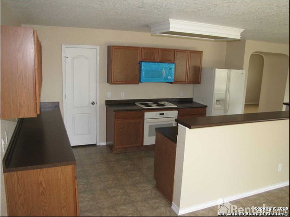 2nd image of 129 Longhorn Way