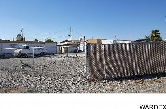 3rd image of 2190 Sapphire St