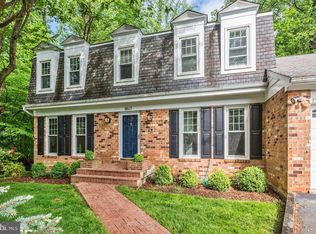 8617 Coral Gables Ln, Vienna, VA 22182