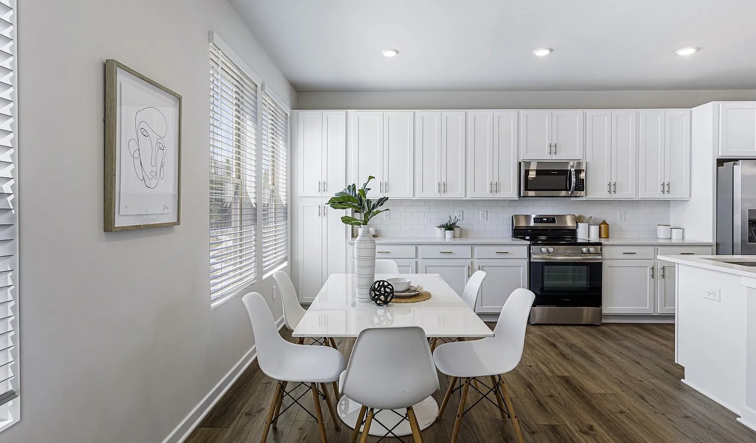 Sunstone Grove — Photo 2