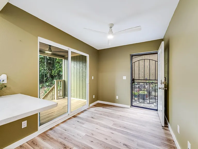 2465 Lamaku Pl — Photo 8