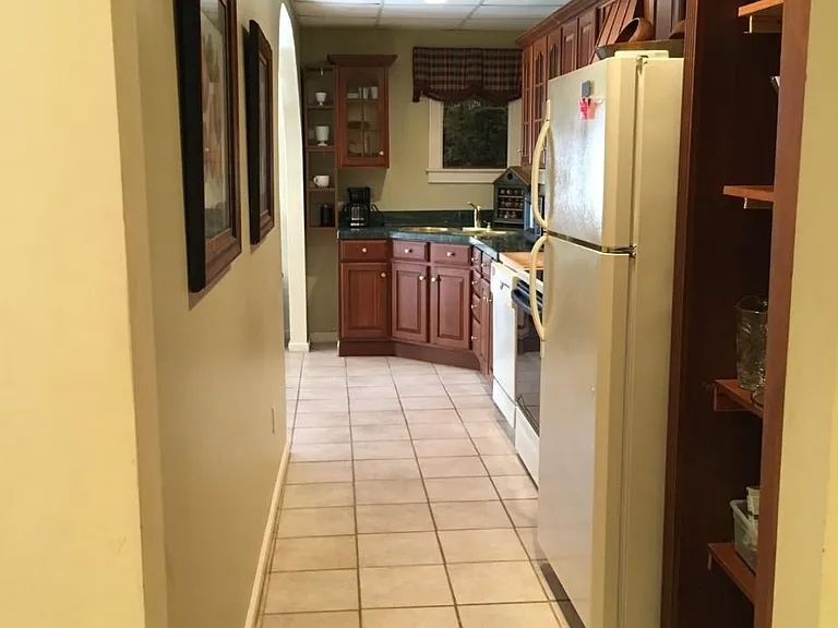8095 Lanier Dr — Photo 18