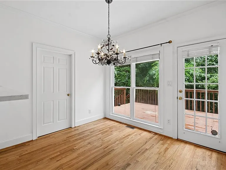 270 Edwardton Ct — Photo 18