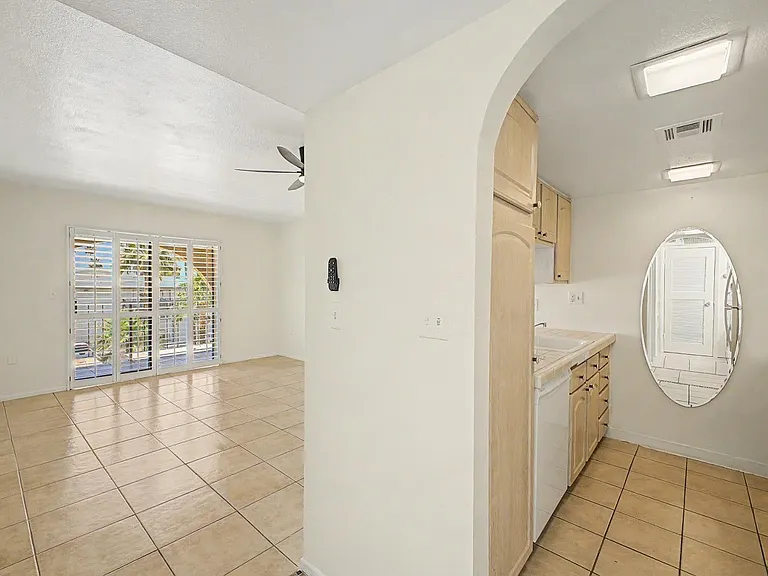 3033 E Devonshire Ave #3031 — Photo 6