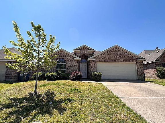 2nd image of 208 Creekwood Dr
