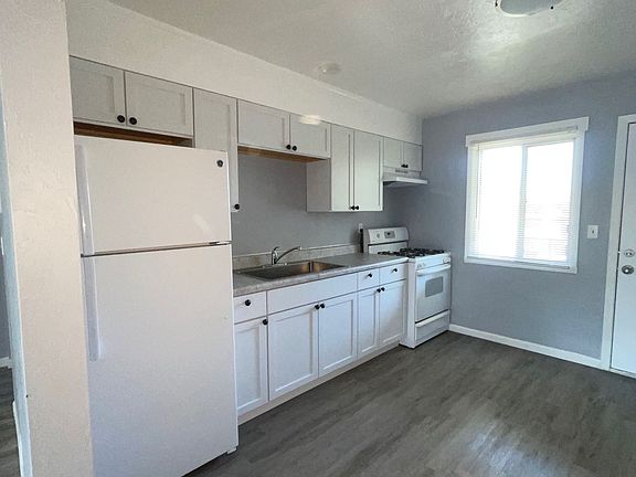 3rd image of 2109 Gideon Ave #11
