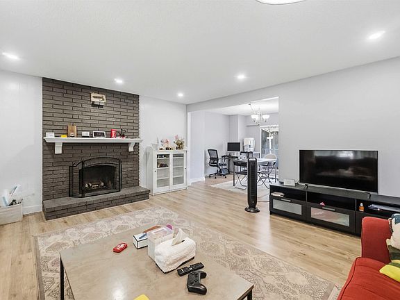 2nd image of 19536 118b Ave