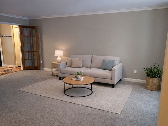 4th image of 2300 Dahl Ct E