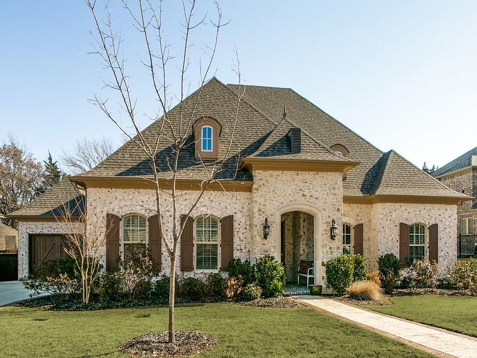1st image of 360 Yosemite Dr