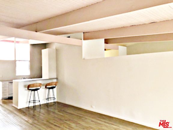 3rd image of 1400 N Hayworth Ave APT 21