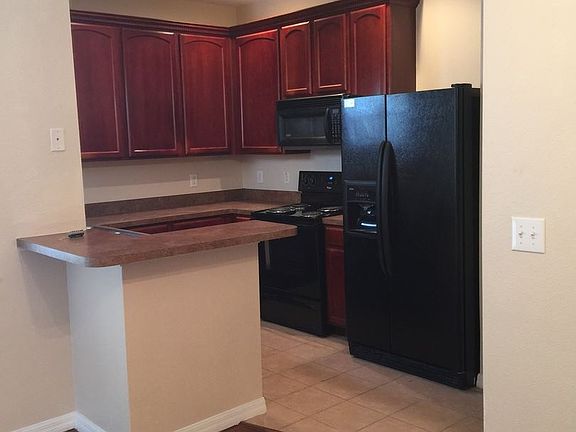 2nd image of 3531 Peppervine Dr
