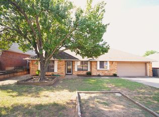 2608 Northwood Ln, Edmond, OK 73013