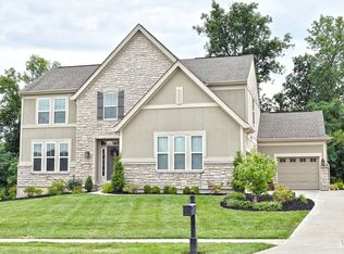 10130 Plantation Pointe Dr, Loveland, OH 45140